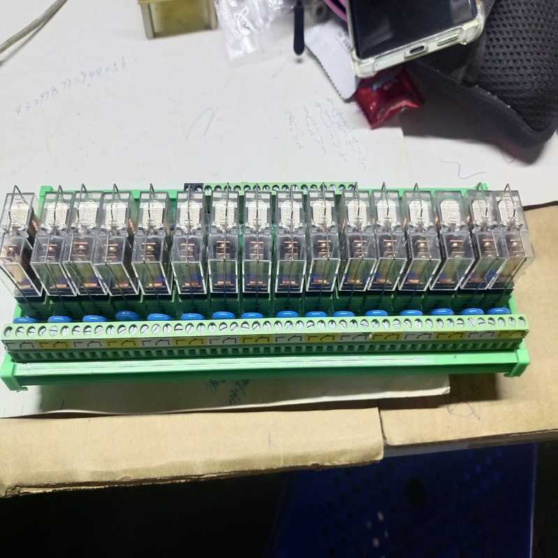 议~继电器模组模块G2R-1-E 24V 16路输入单片机