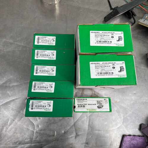 LC1D09BDC（5个）、A9V82363（2个）、~询价
