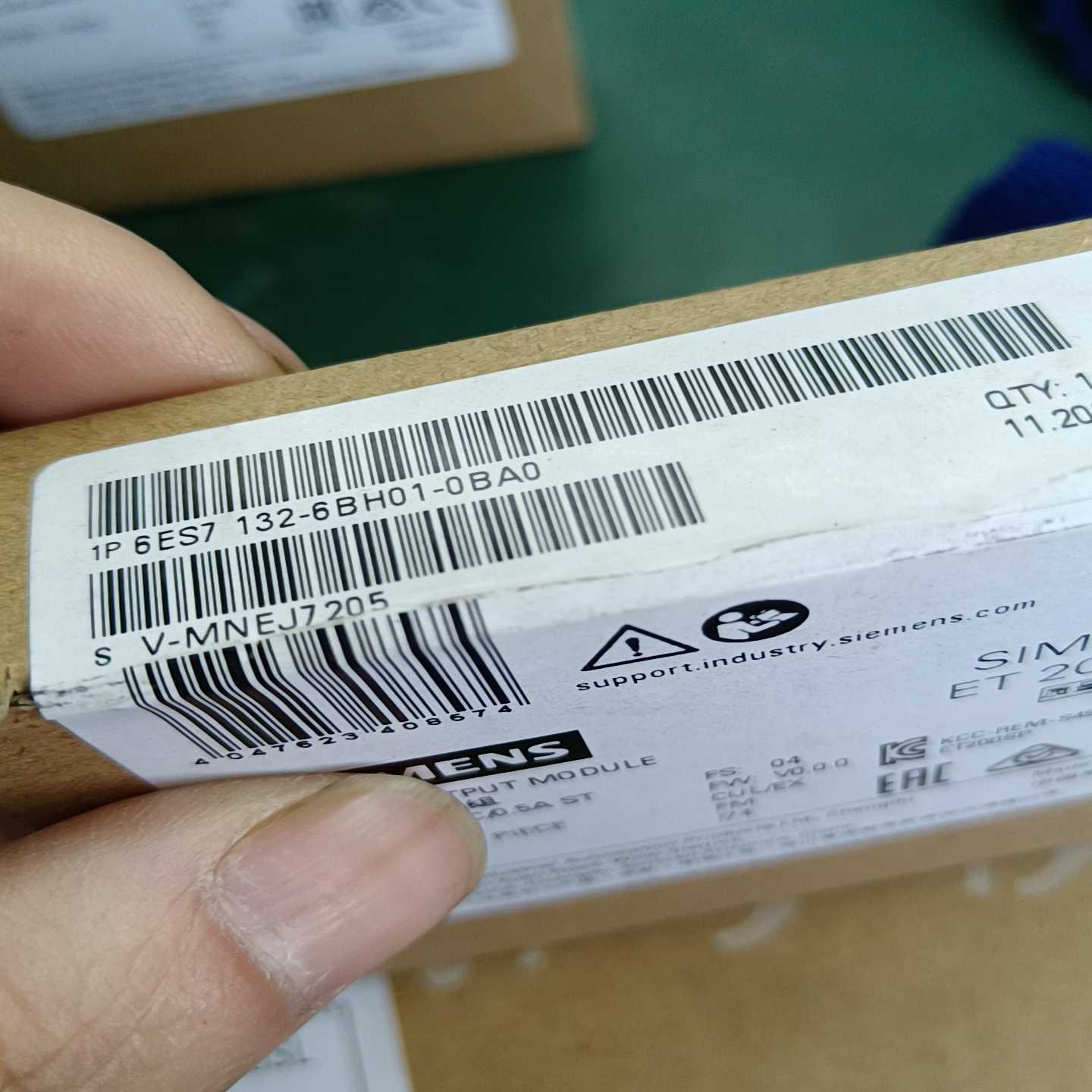 询价模块6ES7132-6BH01-0BA0未开封