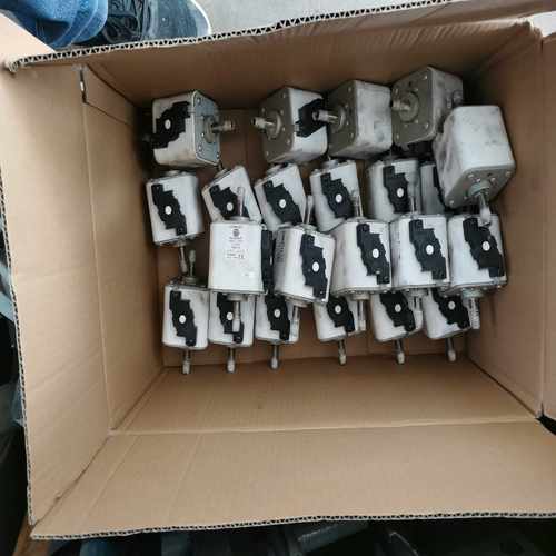 【星慕电子】美国巴斯曼熔断器170M6501    1400A