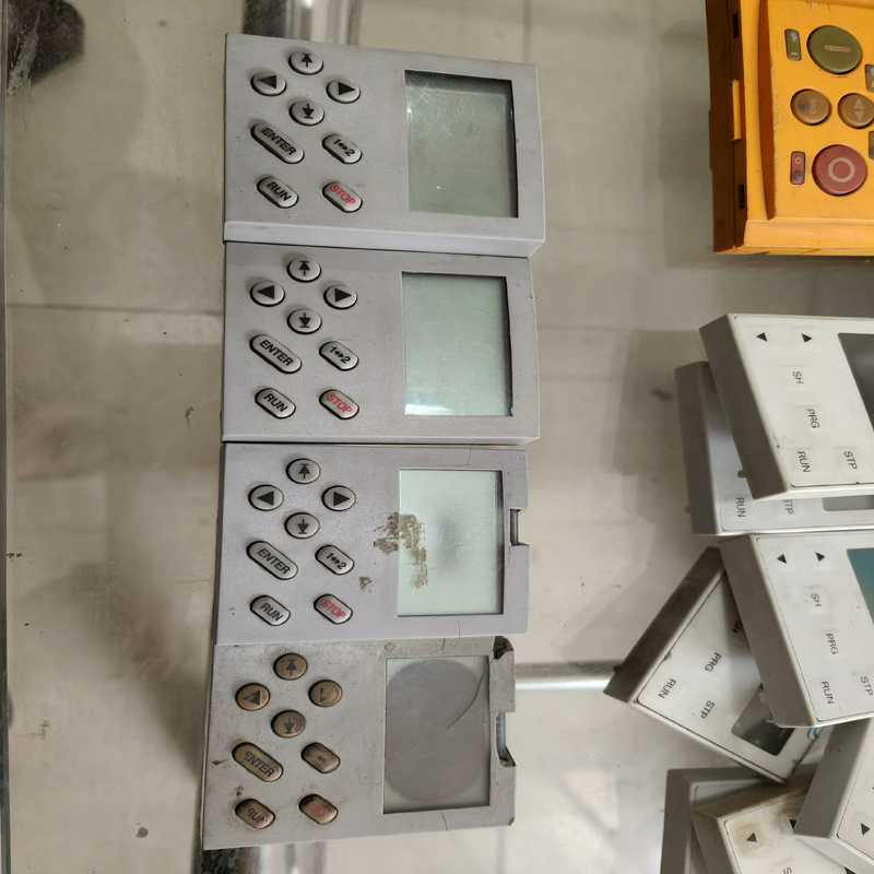 E82ZBC伦茨变频器面板，8200 VECTOR系列伦茨显（崽载电子）