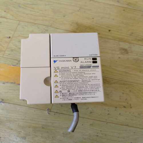 安川变频器CIMR-V7BA22P2 2.2KW220V门机~询价