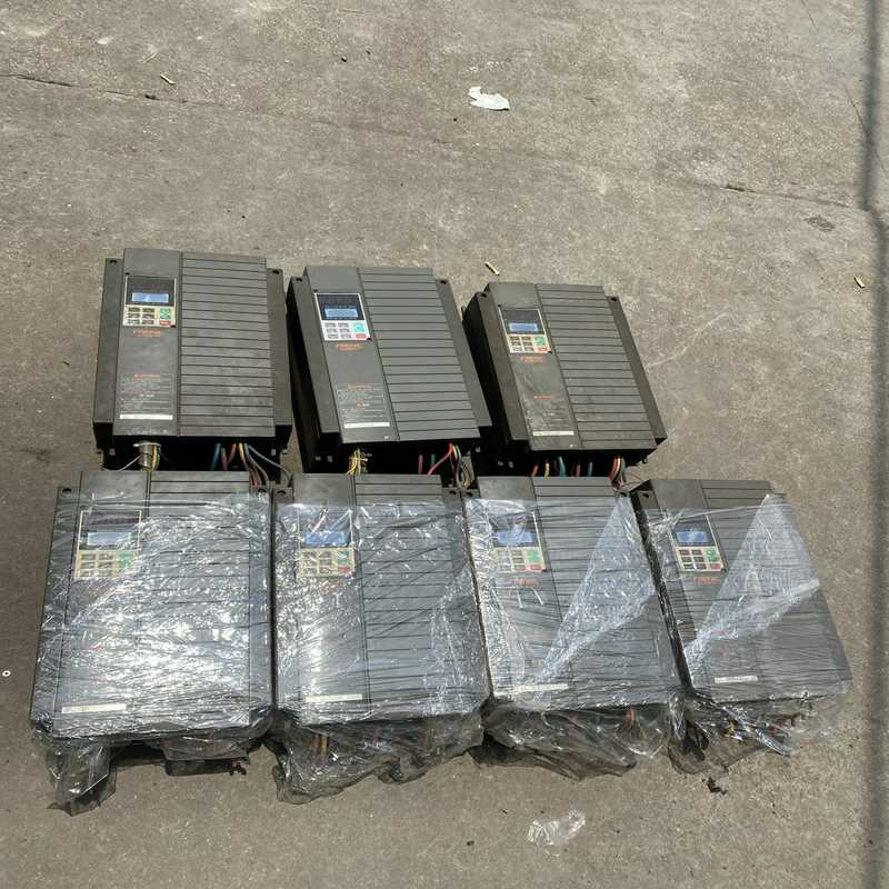 富士变频器FRN15P11S-4JE，380V~议价