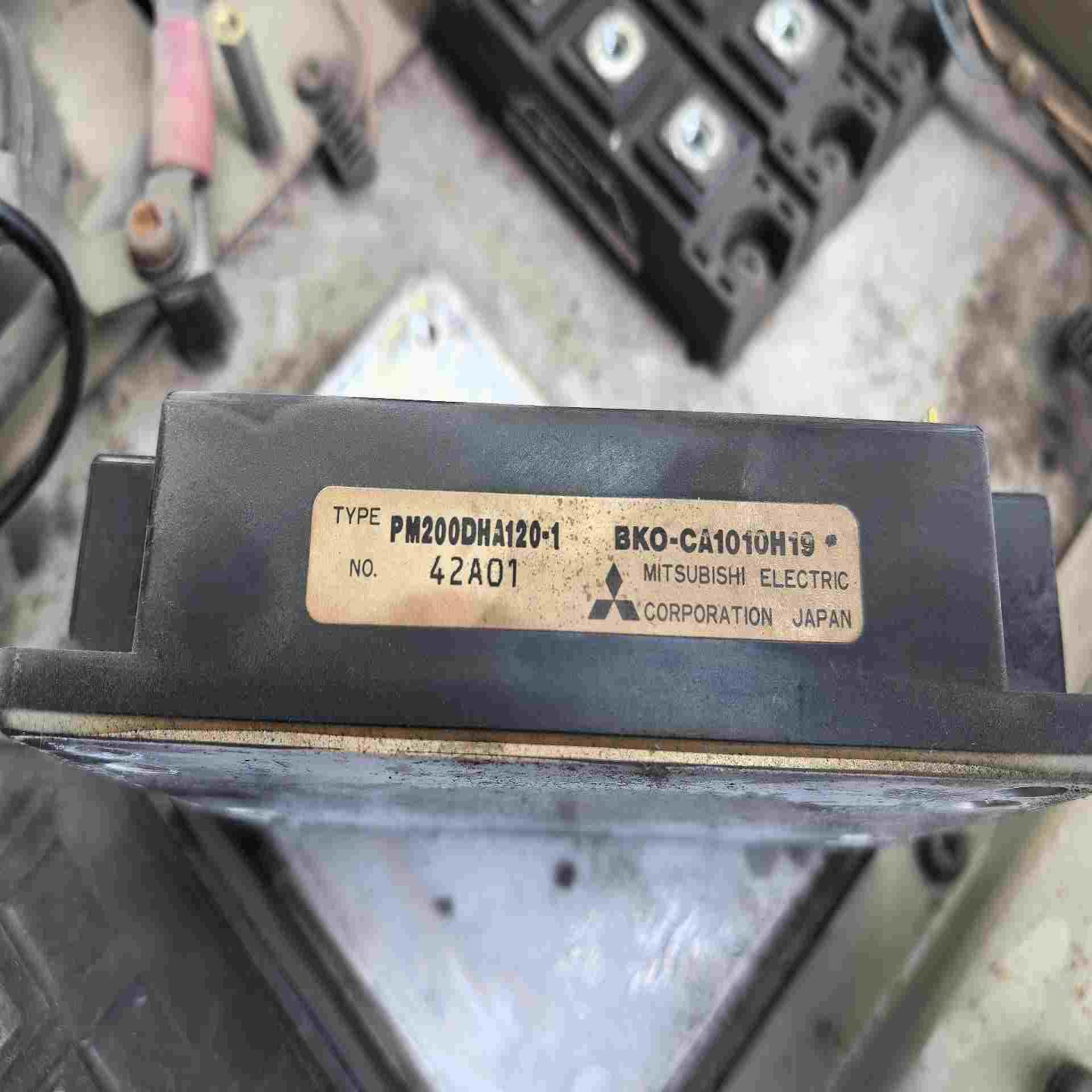 (询价)三菱模块 PM200DHA120-1 三菱变频器