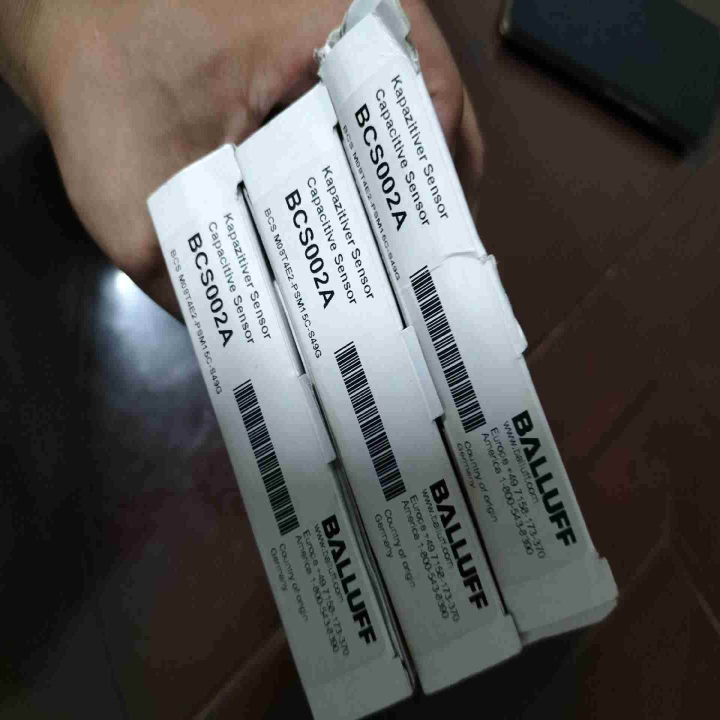 BCS002MPCS002C巴鲁夫电容传感器正议价