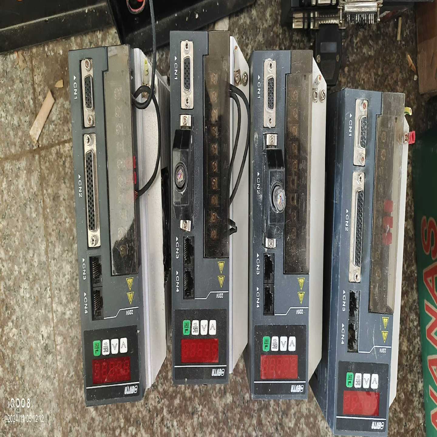 议价艾威图ID100 4R5S,成色不错,打包优惠,有要的联系!