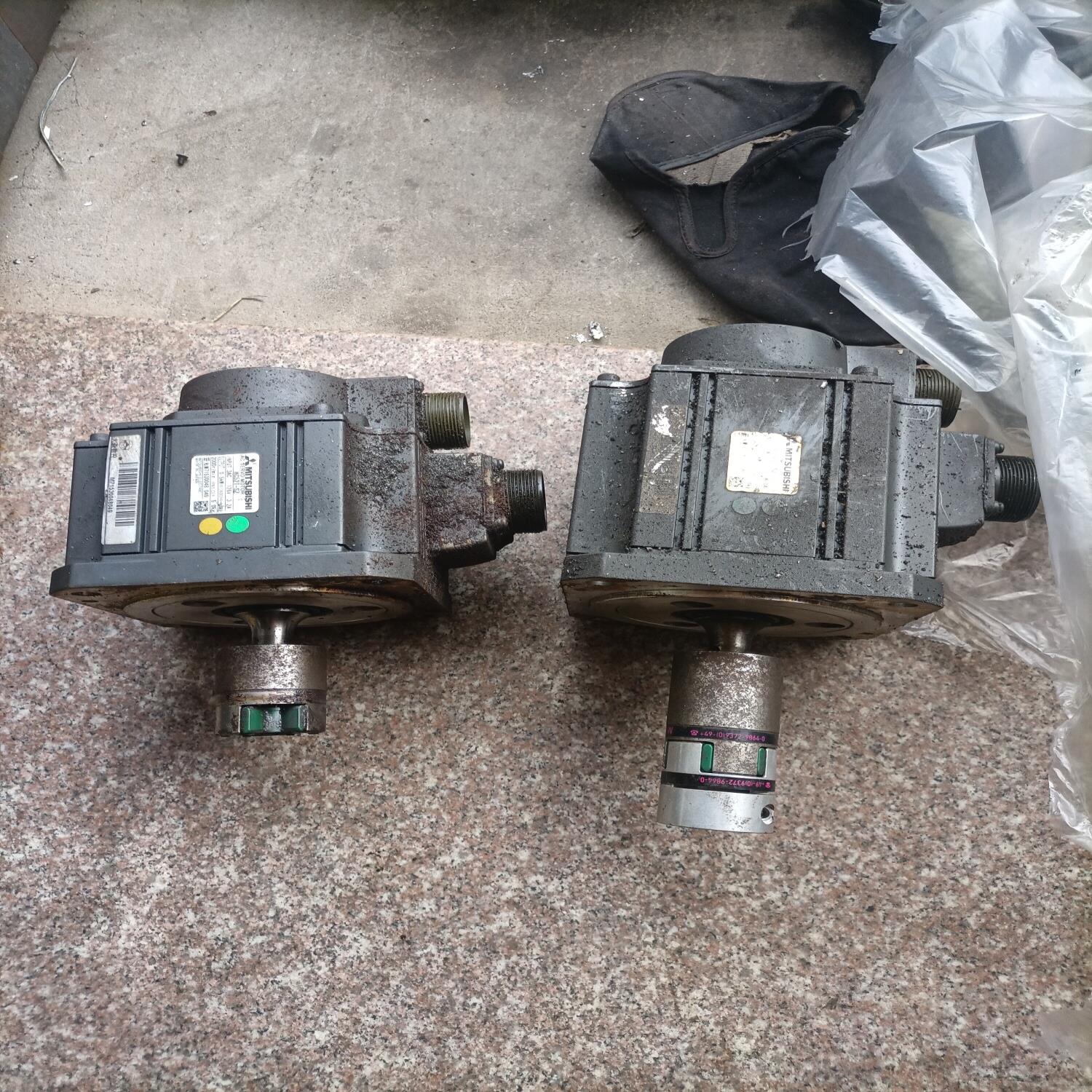 三菱0.6KW. 1KW伺服电机HC52T-SZ. HC10一议价商品