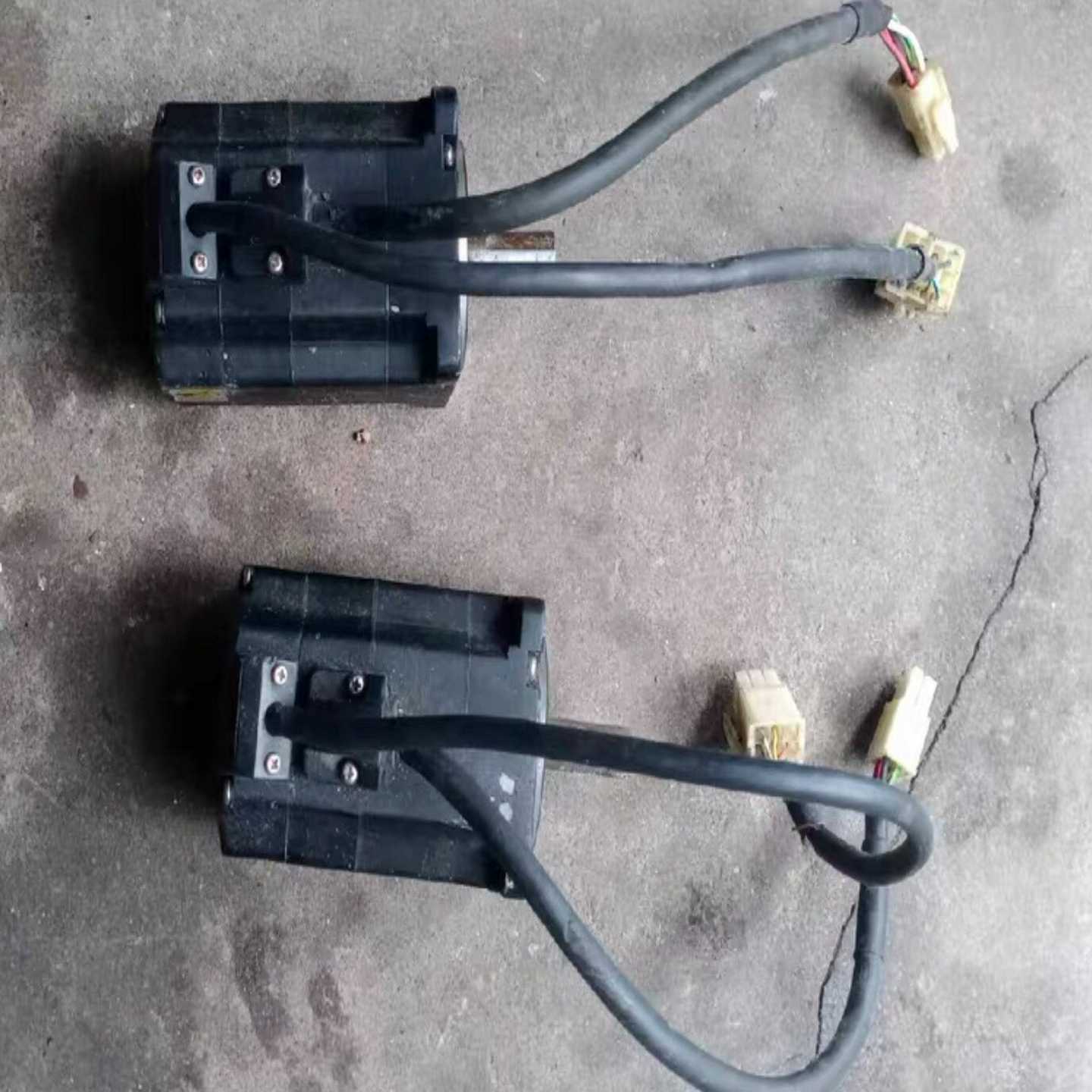 2004-RZ02BA1AN3   AB伺服电机，拆机件，成【鑫鑫商铺】