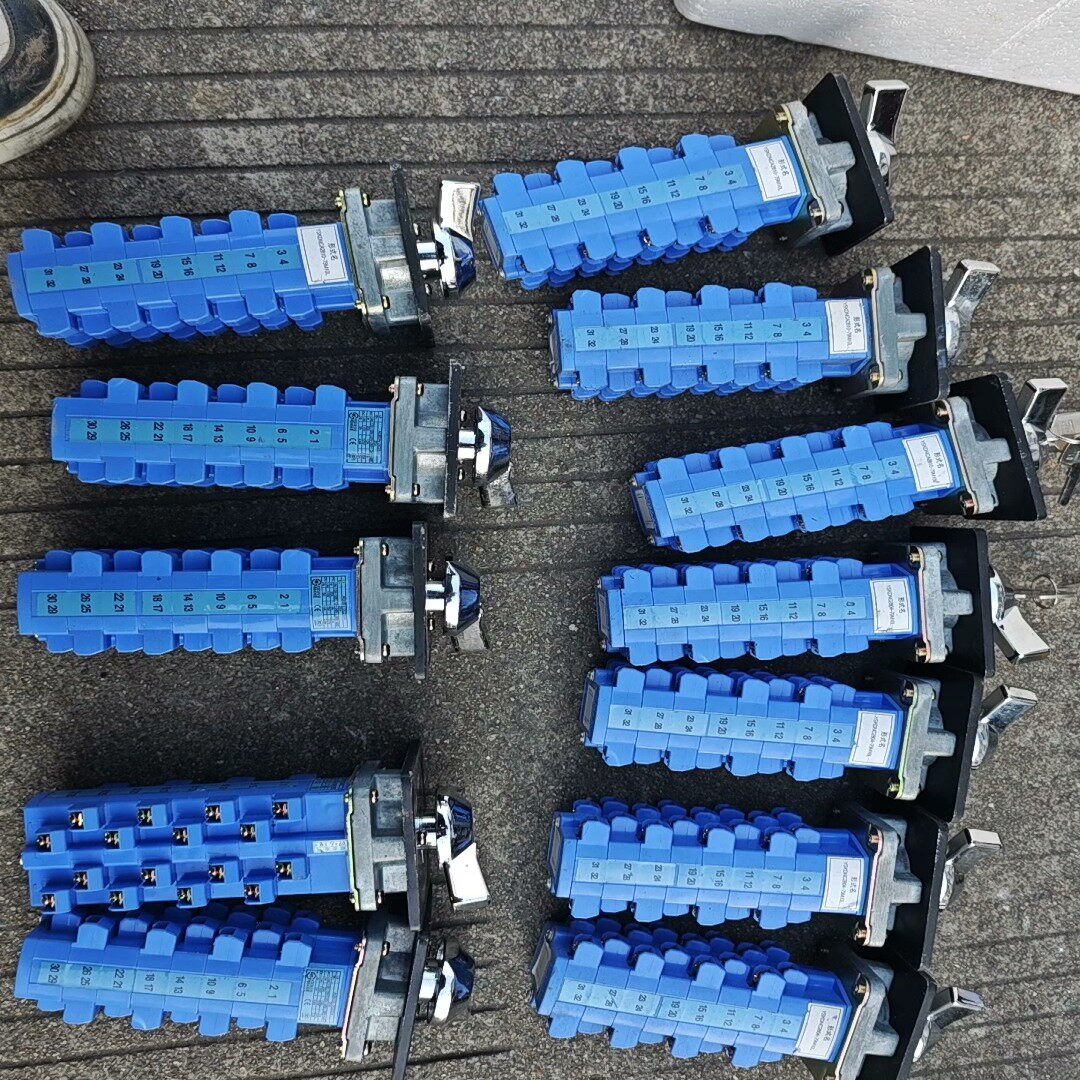 议价yongsung韩国龙声转换开关全新未用