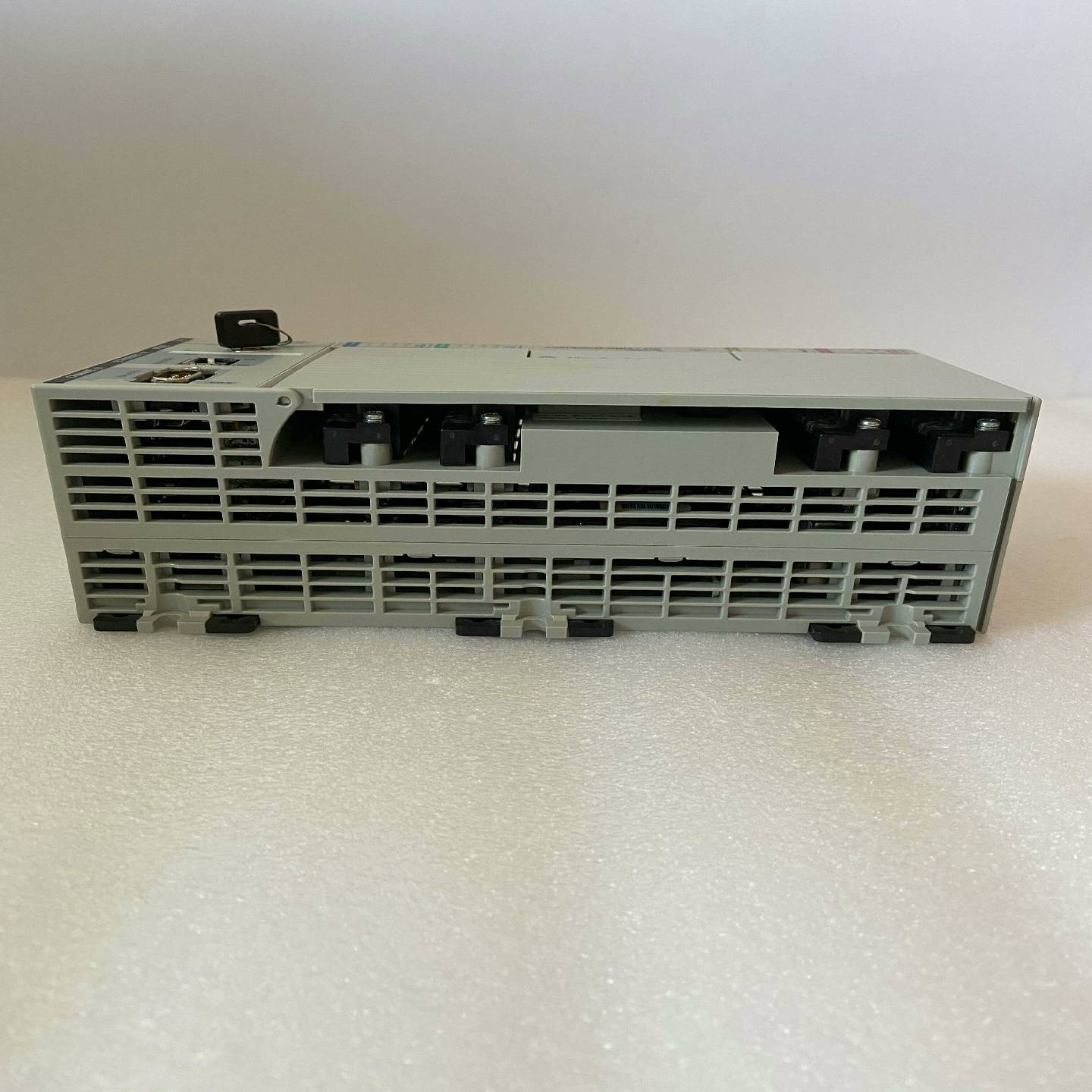 ALLEN BRADLEY 1769-L32E-QBFC1B（佳毅工控）