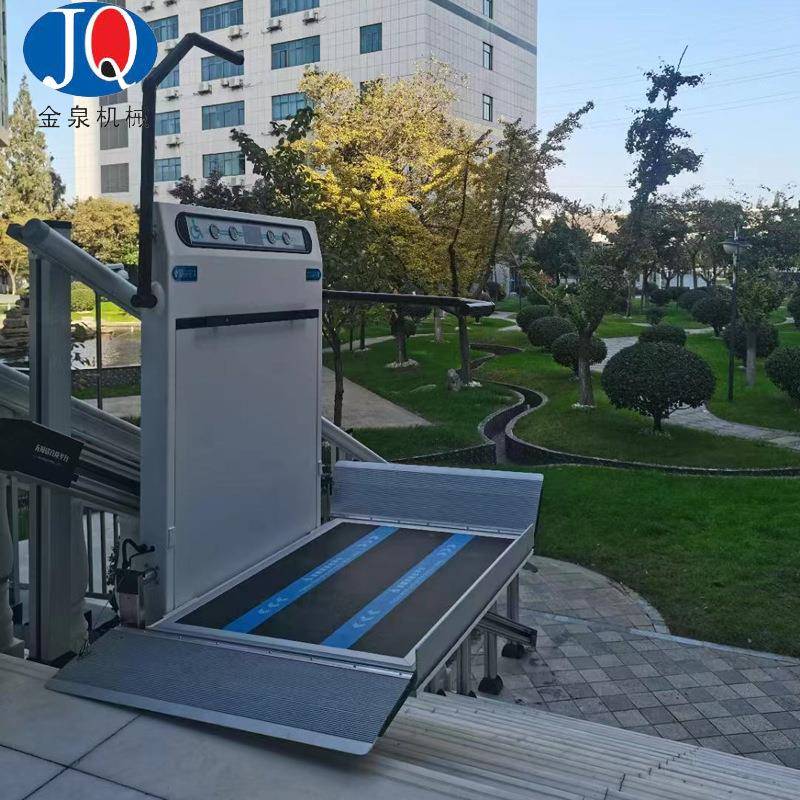 河北座椅式斜挂无障碍升降机踏板式残疾升降平台无障碍升降机