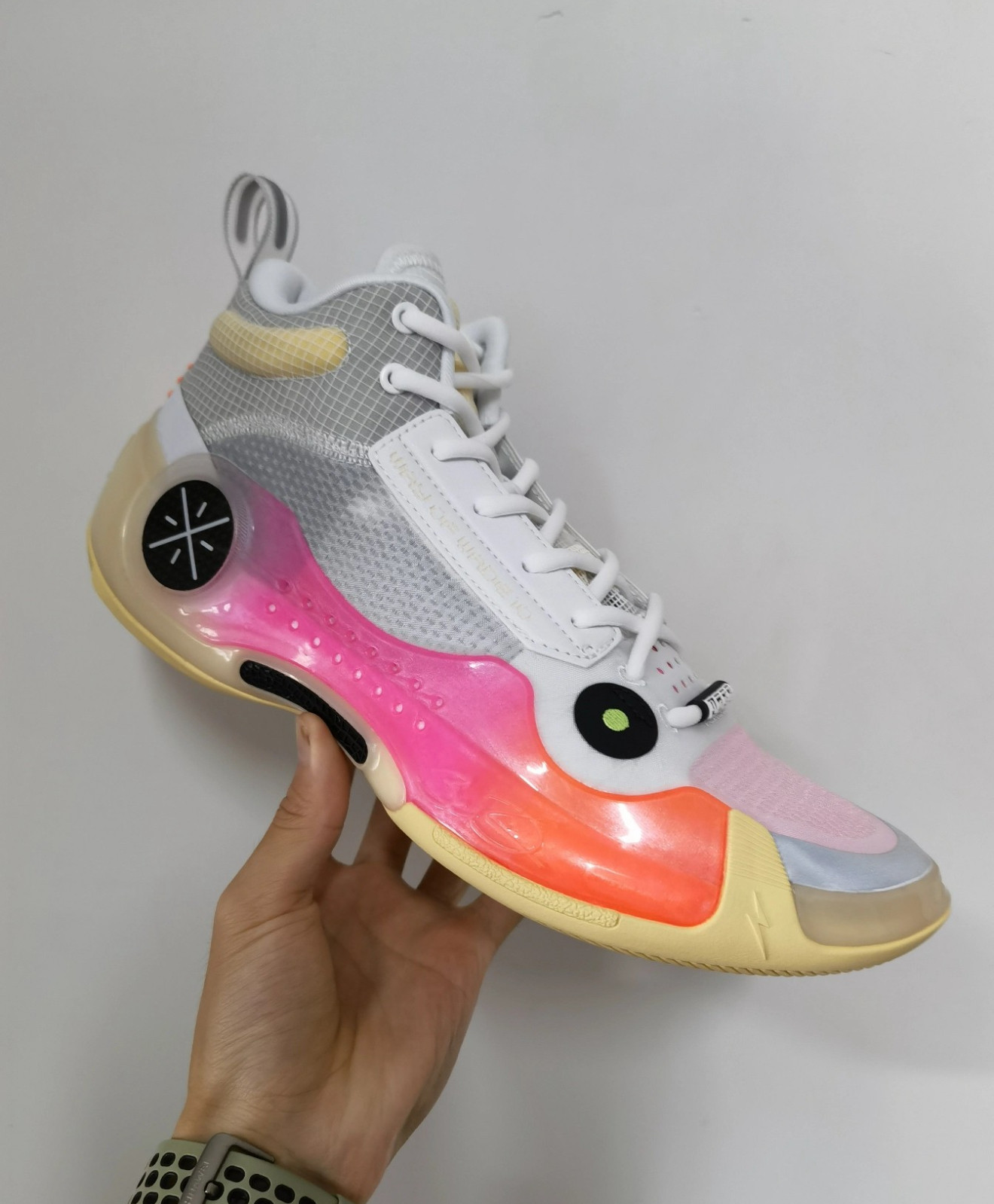 Lining/李宁正品新款韦德之道10男子耐磨透气中帮篮球鞋ABAS115