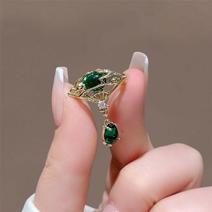 胸花旗袍配饰 国风绿宝石扇子流苏胸针女领口防走光扣别针开衫
