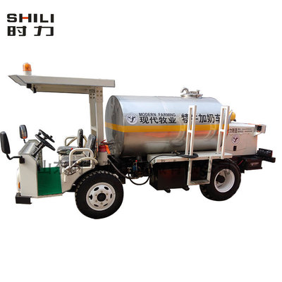 时力草原牧场使用奶罐车现代牧业牧场联合研制犊牛加奶车