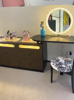 新款梳化妆台轻复古质感收纳妆带灯可视玻奢璃床ZON尾柜台厂家