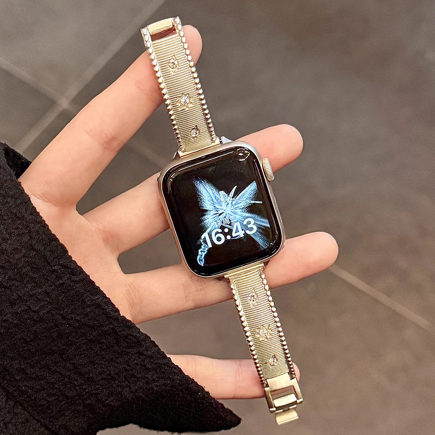 适用applewatch时尚细钻金属表带