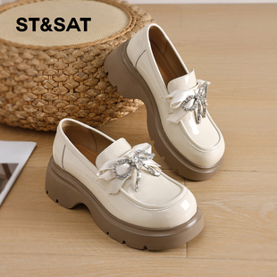 星期六乐福鞋女2025冬季新款女鞋女款爆款鞋子真皮白色懒人小皮鞋
