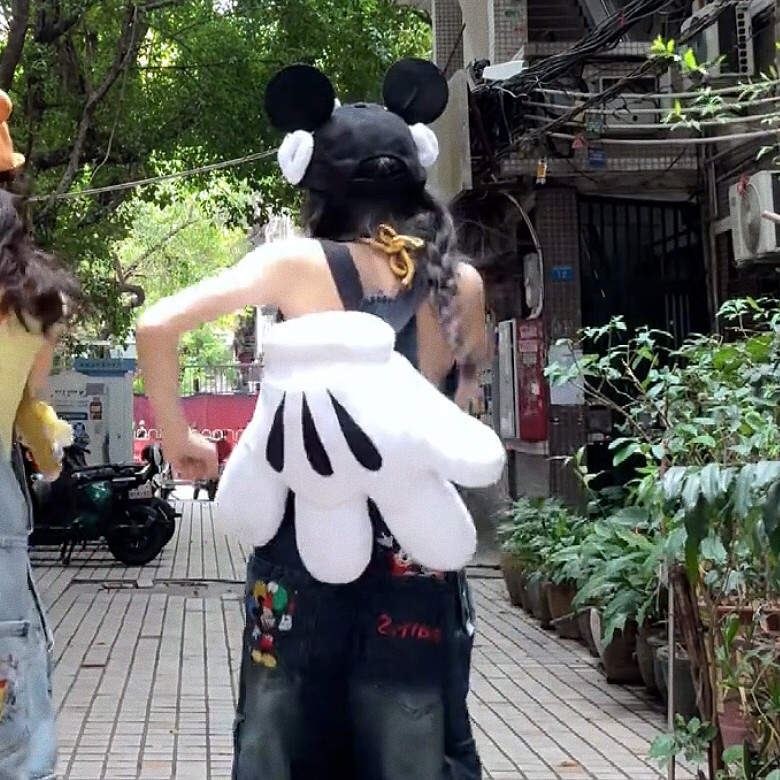 新款原创米奇洋气背包可爱超大手套造型设计恶搞自制背包双肩包