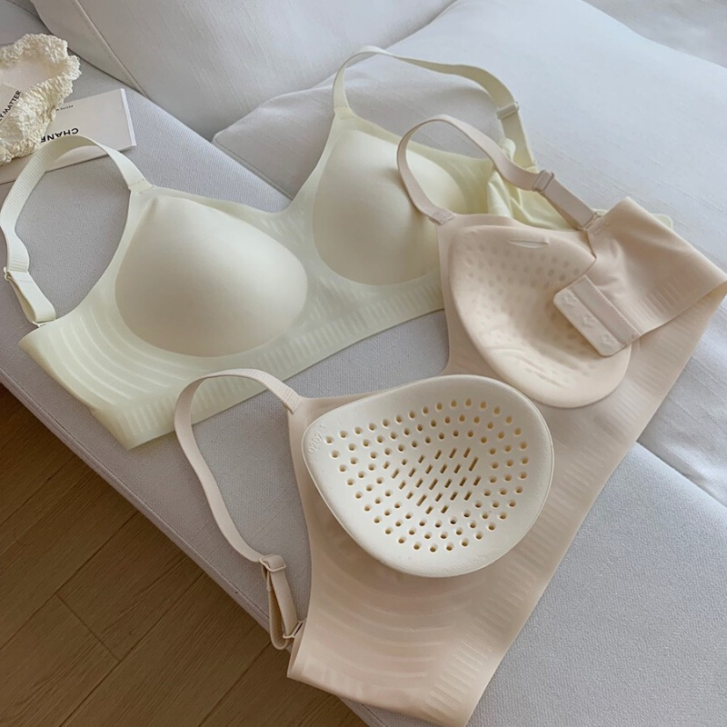 冰皮果冻乳胶内衣女夏季舒适冰凉无痕小胸聚拢有型软支撑文胸女