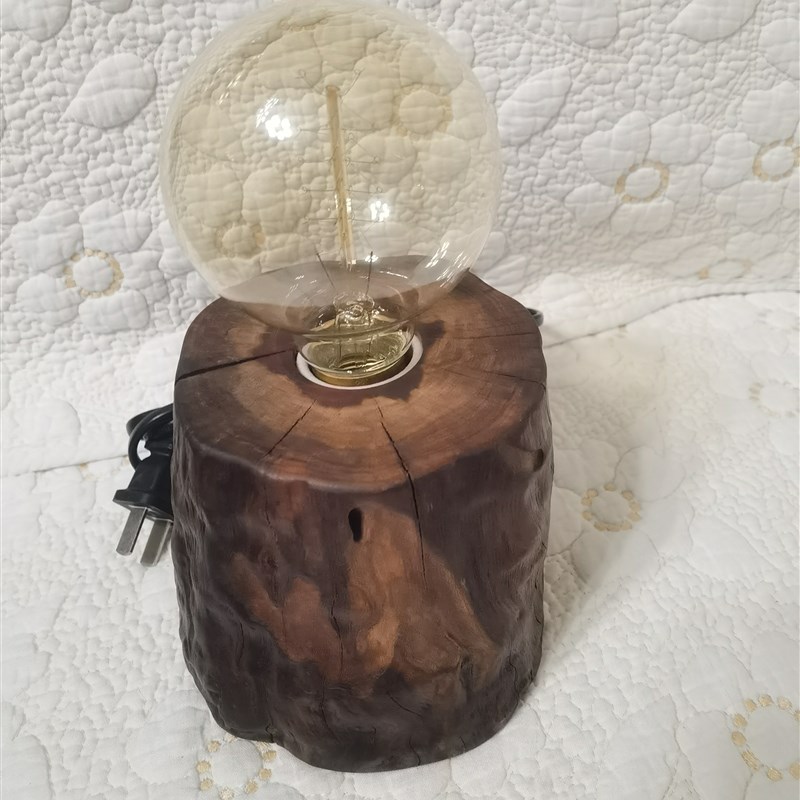 木直酒吧桌灯小夜灯创意台灯装B饰简约现代店铺装饰暖光树桩灯