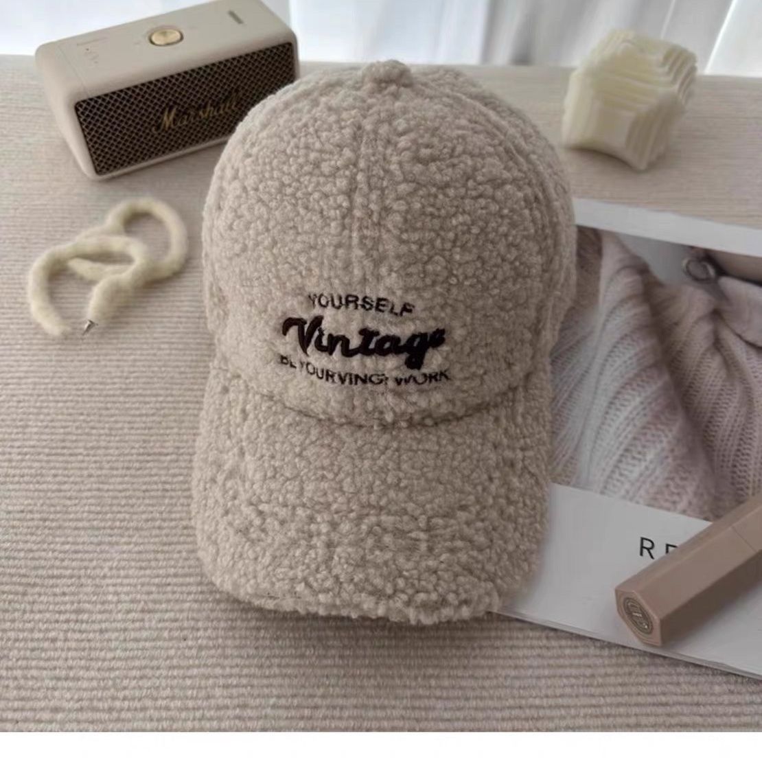 2024新款羊羔毛棒球帽子女秋冬季时尚保暖加厚鸭舌显脸小毛绒百搭