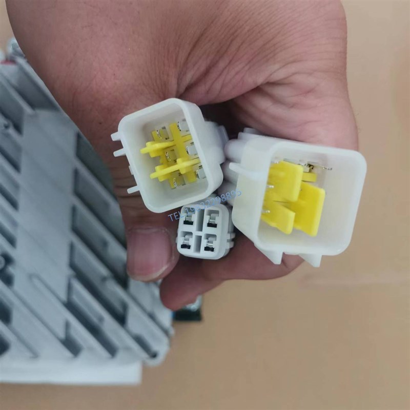 御捷乐唯V2昆卡原厂控制器48V新祥和260永磁同步电机四轮电动汽车