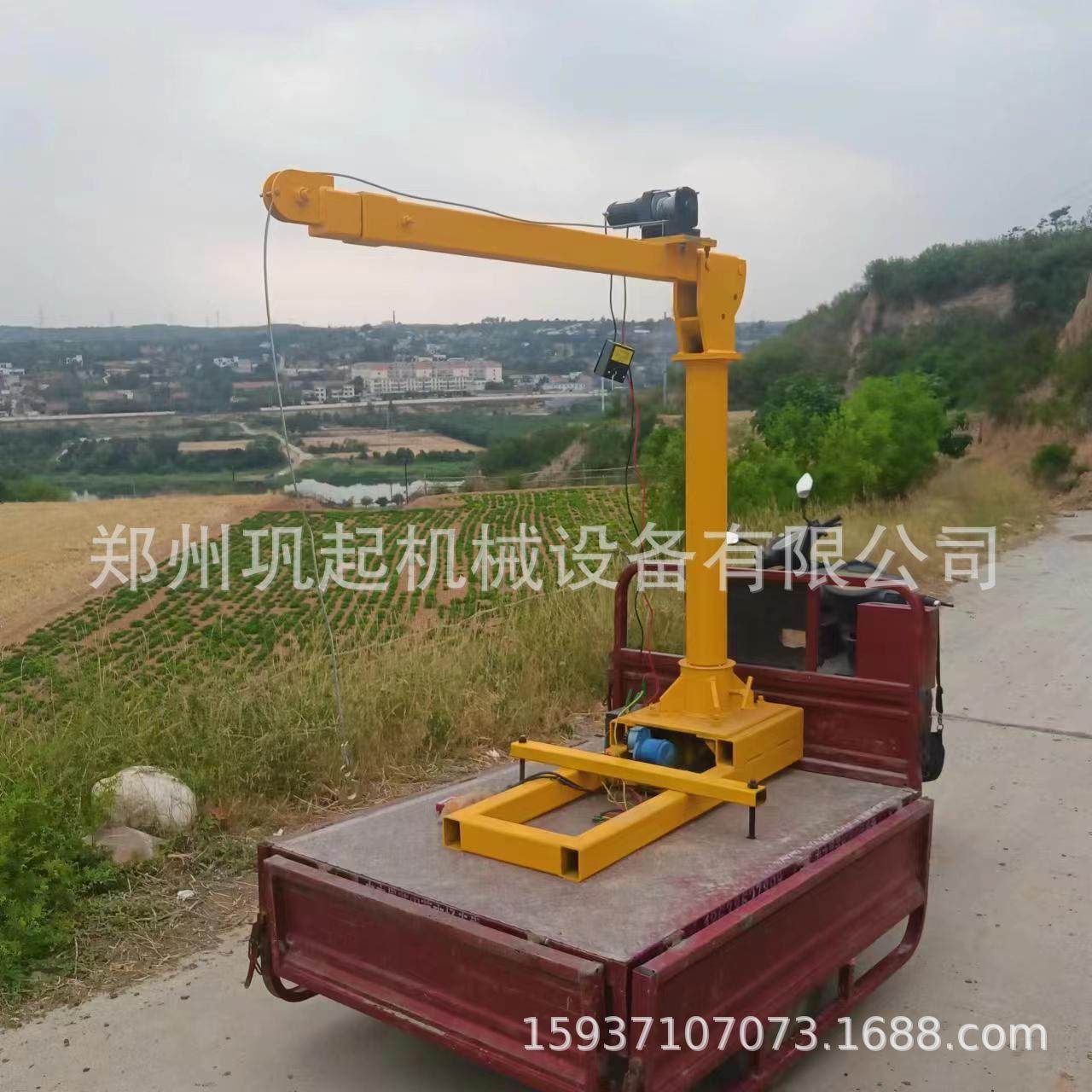 0.5吨1吨车载小吊机小型随车吊新款多功能车辆自备吊电动绞盘