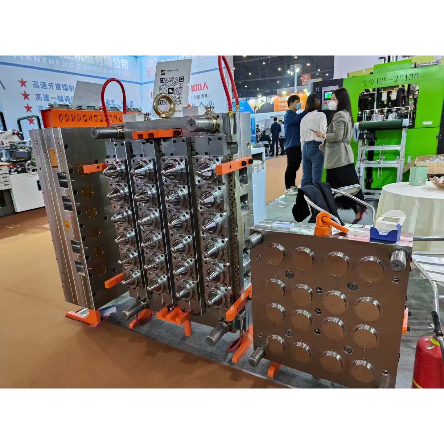 塑料模具 气封注塑模具 热流道瓶胚模 水瓶管胚注塑模具