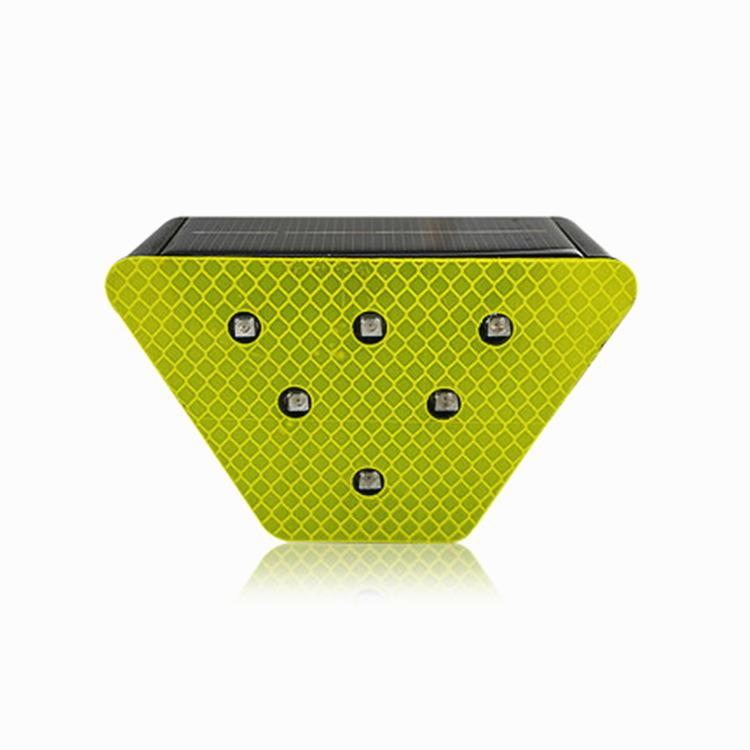 LED轮廓标T型反光标警示闪光道钉太阳能爆闪灯高速护栏轮廓标厂家