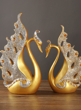 现代简约天鹅情侣摆件一对办公室家居客厅玄关酒柜装饰树脂工艺品