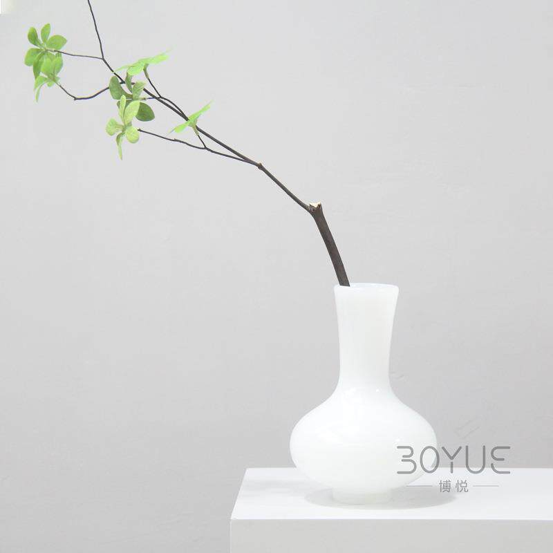 博新中创意简约白色琉璃花瓶样板间客厅古架IWQ式净瓶干花鲜玉花