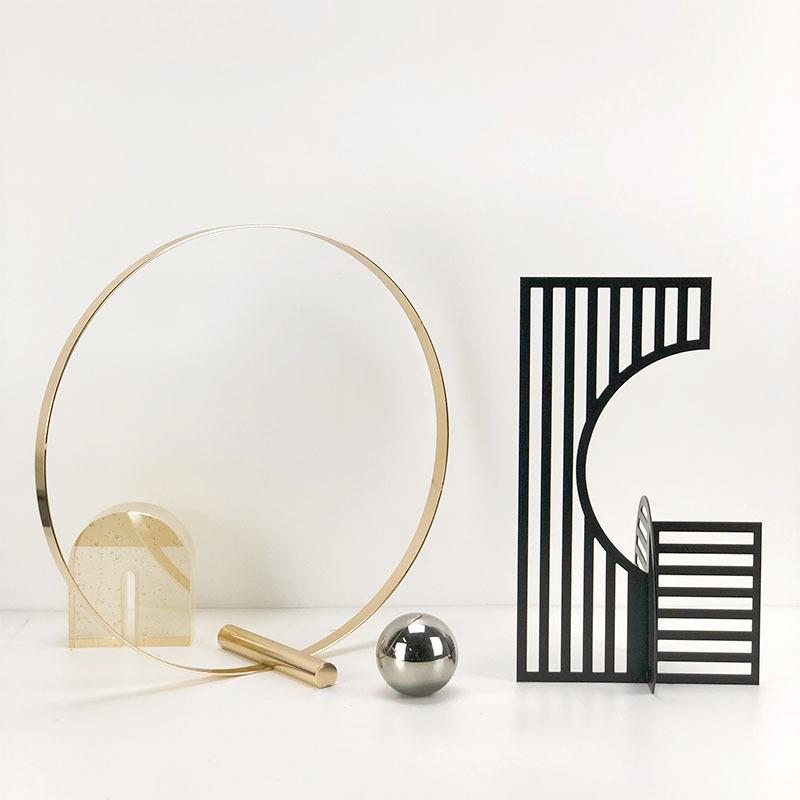 现代简约金属Q形圆环摆件 瓶状树脂桌面装饰品客厅茶几样板间