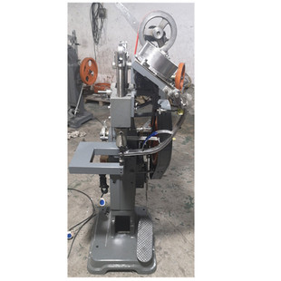 大立式酒盒铆钉腰形气眼扣夹头圆面U型气眼纸箱金属打扣机压铆机