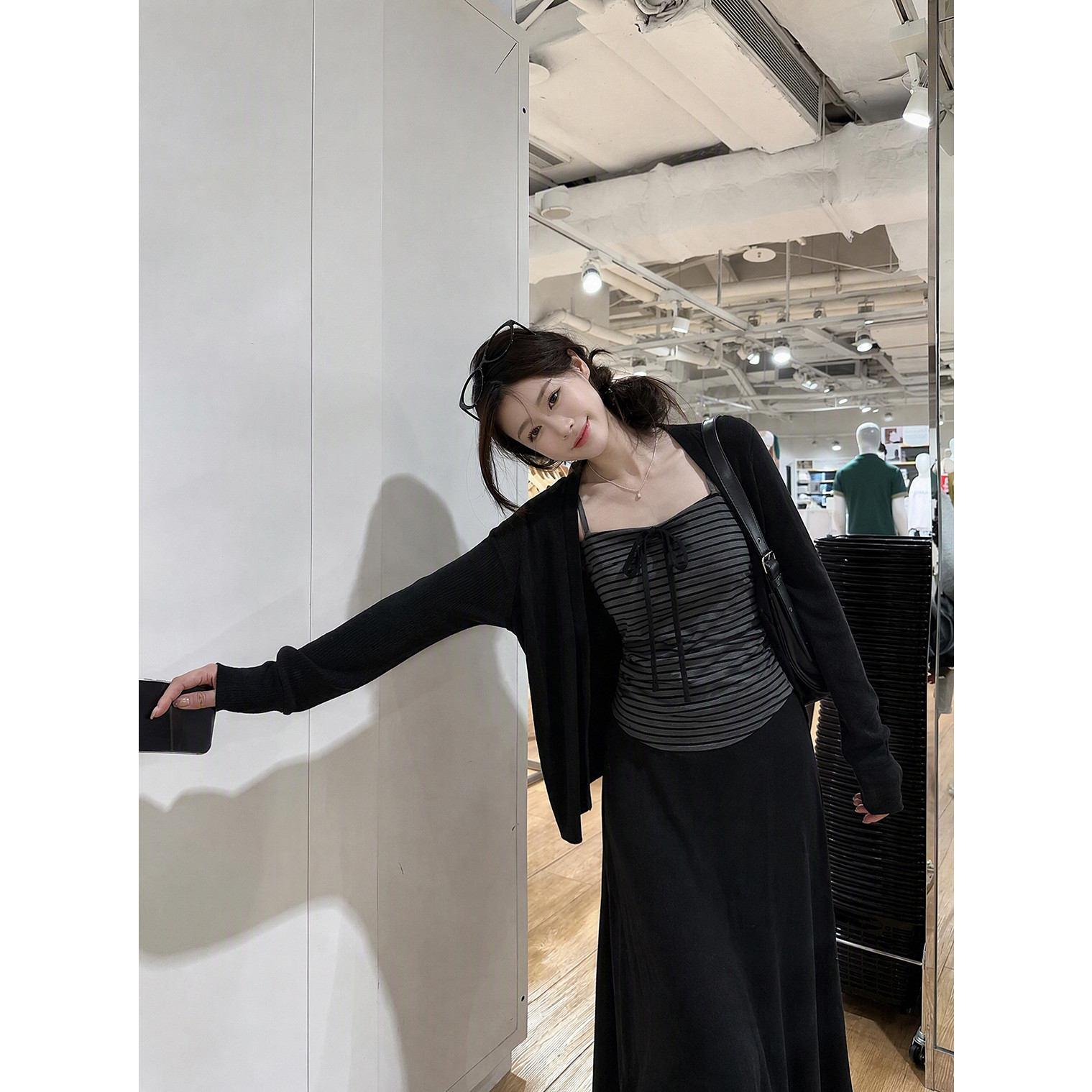 实拍大码女装奥利奥千层微胖mm松弛感条纹吊带开衫半裙套装