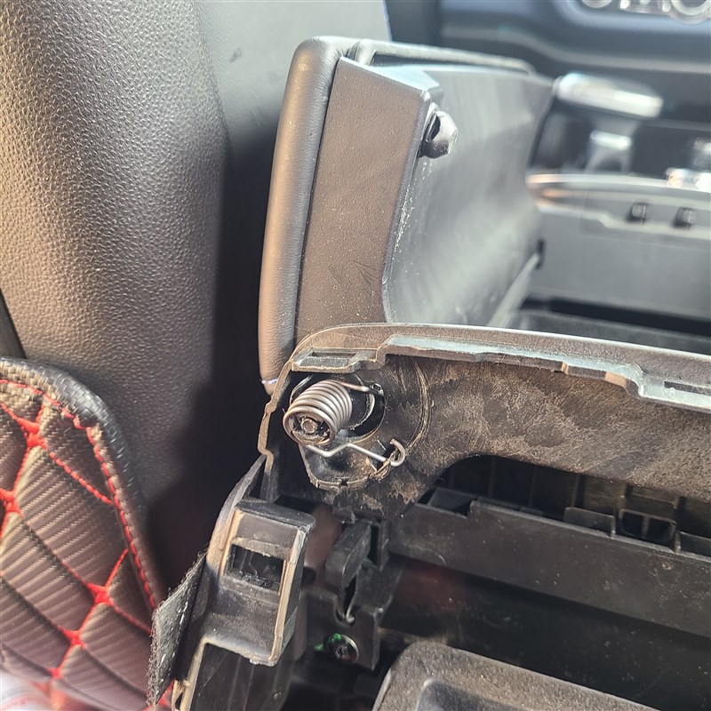 北京BJ40改装储物箱扶手箱加强大力弹簧中控台空调出风口配件