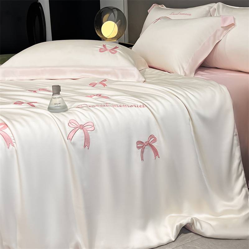 春夏季新款水洗冰丝刺绣家用床上用品四件套学生宿舍小清新三件套
