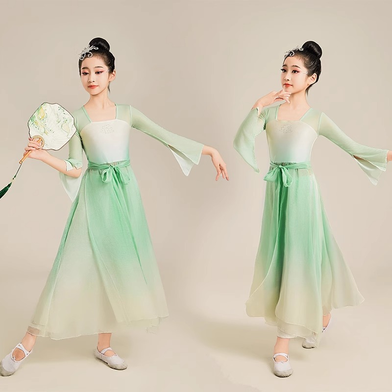新款女童古典舞演出服舞蹈练功服扇子舞国风舞蹈表演服飘逸六一