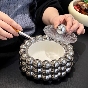 轻奢烟灰缸家用防飞灰客厅高端大气上档次创意办公室烟缸高级感