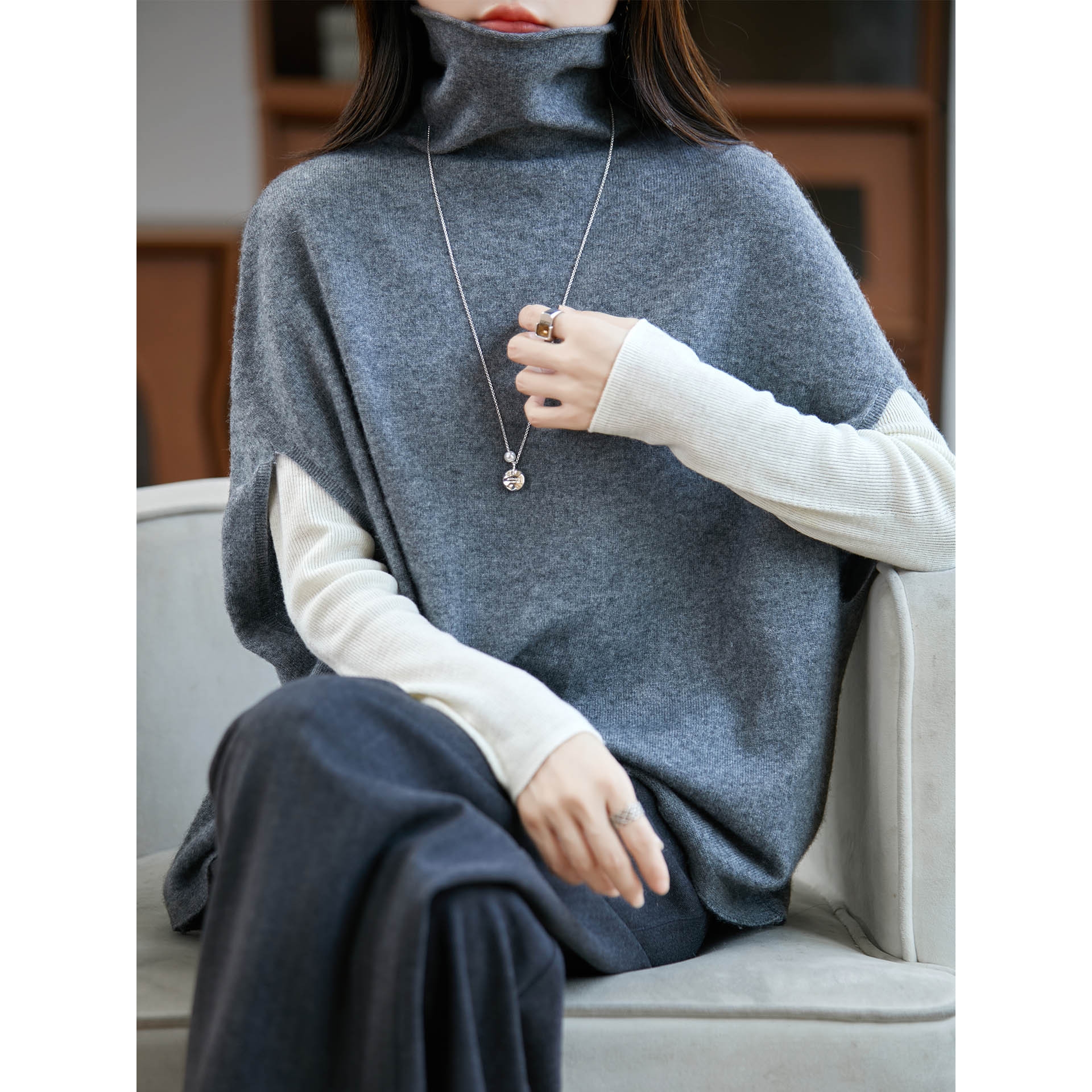 韩系高级感纯羊毛针织套头马甲女秋冬新款堆堆领蝙蝠型无袖毛衣