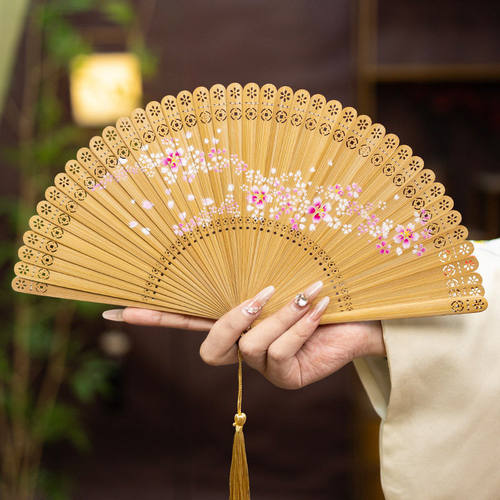 中国风全竹扇子雕刻镂空日式古风女士折扇手工红黑色小巧舞