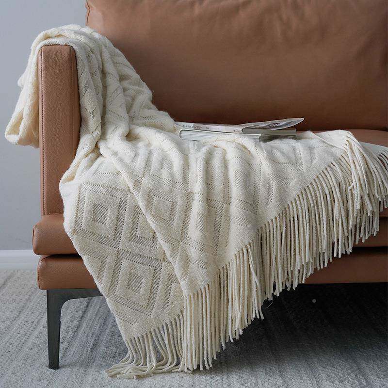 搭厂毯新款提花针织床尾巾盖毯工沙毯美式风格发现CDM货秋冬毛毯