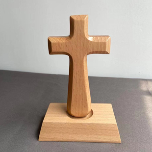 实木十字架摆件书桌办公室桌面摆台木质高14.5厘米