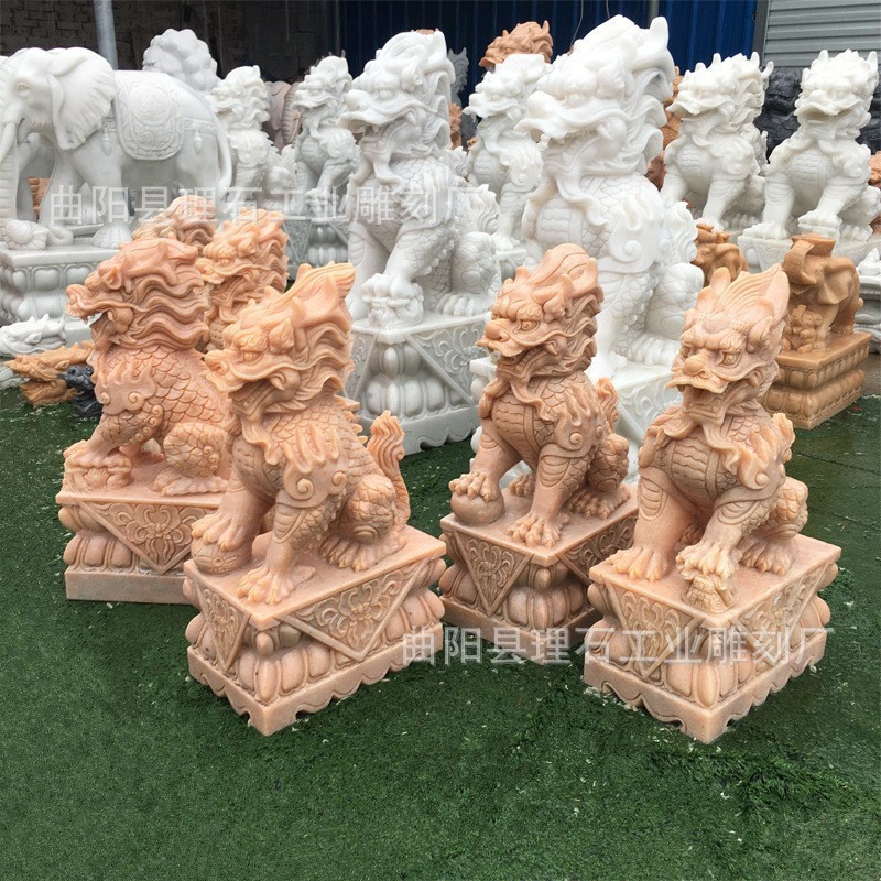 石雕麒麟一对大理石晚霞红麒麟动物雕塑庭院酒店别墅大门装饰摆件
