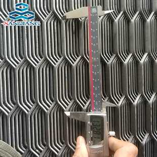 供应六角孔装饰钢板网 天花板吊顶汽车4S店幕墙装饰防护网