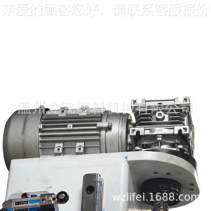 编饲料垛肥IPR织袋料码机