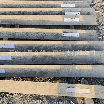 水泥轮廓标 公路柱式轮廓桩 高速混凝土三角反光标志 轮廓标