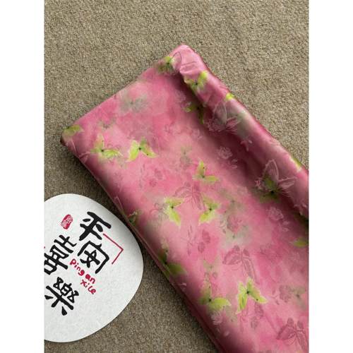 【粉影蝶】110门幅26姆米花萝红云纱158/m（半米链接裁剪不退换）
