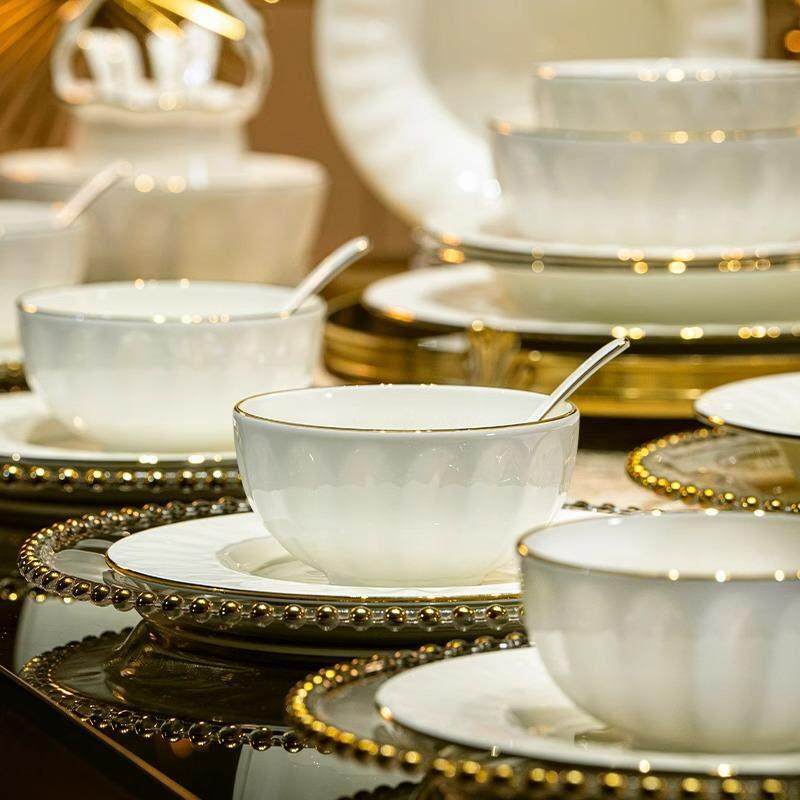 景德镇骨瓷餐具高级感轻奢高档釉下彩碗碟套装家用乔迁新居碗盘