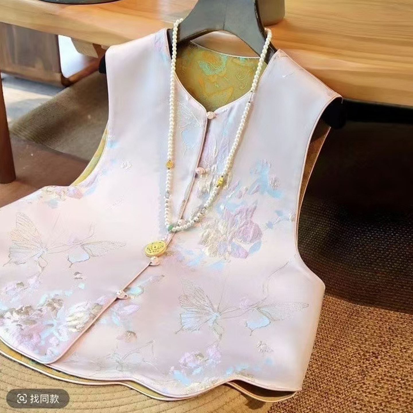 新中式国风蝴蝶花卉马甲女圆领单排扣双面双穿中式背心,女装/女士精品,马夹,淘宝优惠券,粉丝福利购,淘宝优惠卷