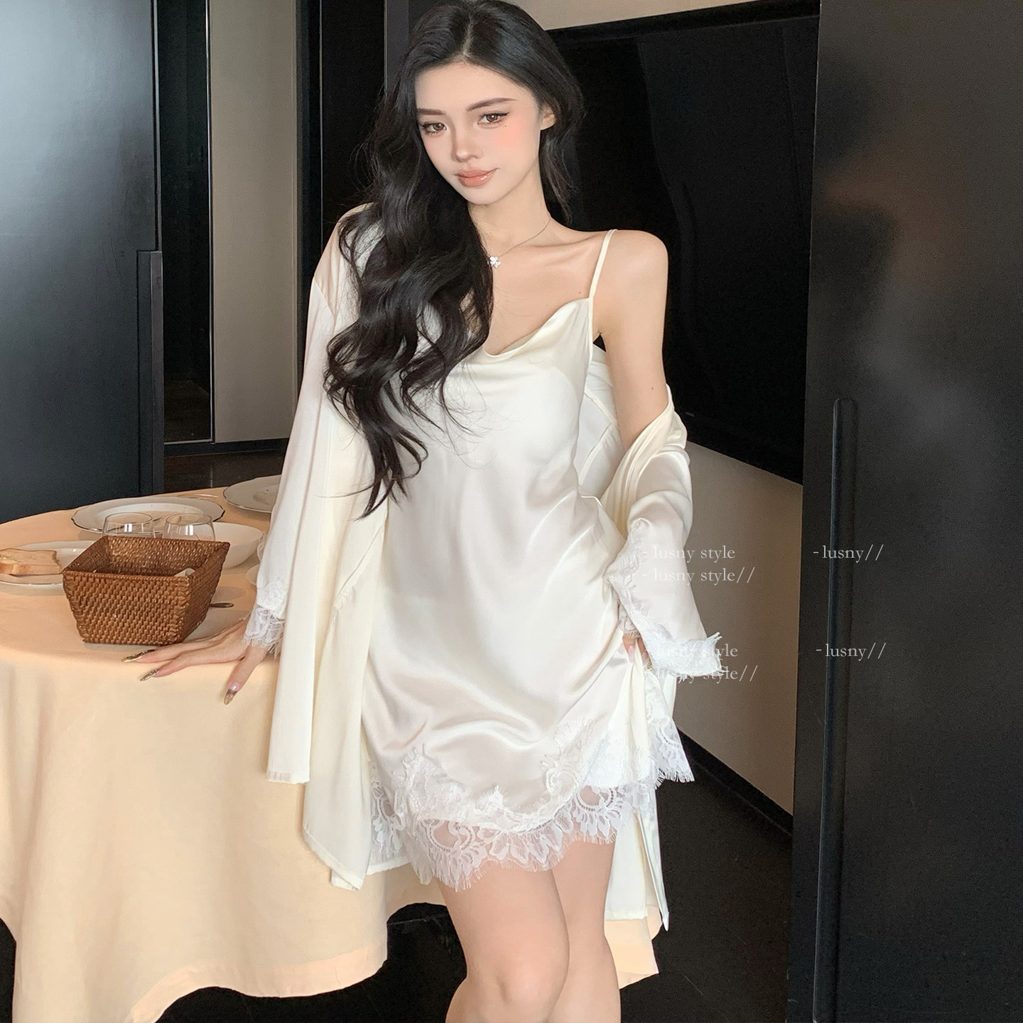 轻奢高级感真丝睡衣性感纯欲风蕾丝吊带睡裙睡袍家居服套装带胸垫